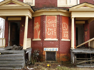 Population Of Detroit Falls By 25 Percent In Ten Years